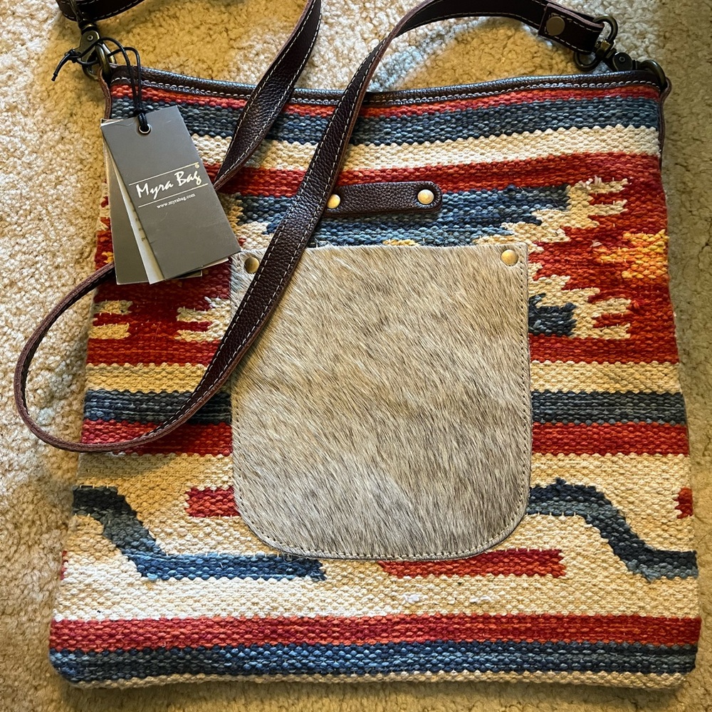 Myra Pursuasive Shoulder Bag